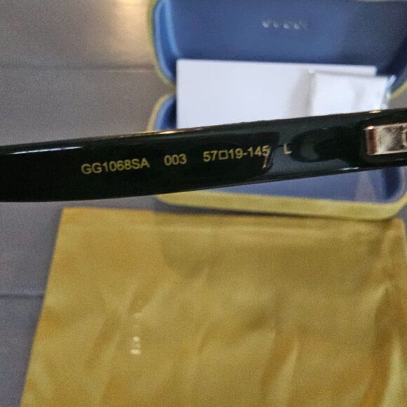 Gucci Women's Black Gradient Square Sunglasses GG1068SA - Picture 10 of 14